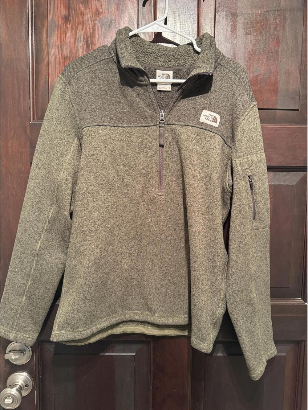 The North Face Men's Medium Olive Green Fleece Pullover Jacket